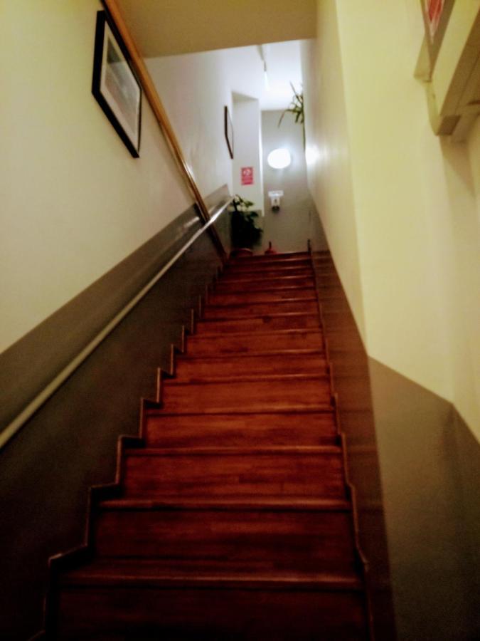 Central Guesthouse (Adults Only) Bucarest Exterior foto